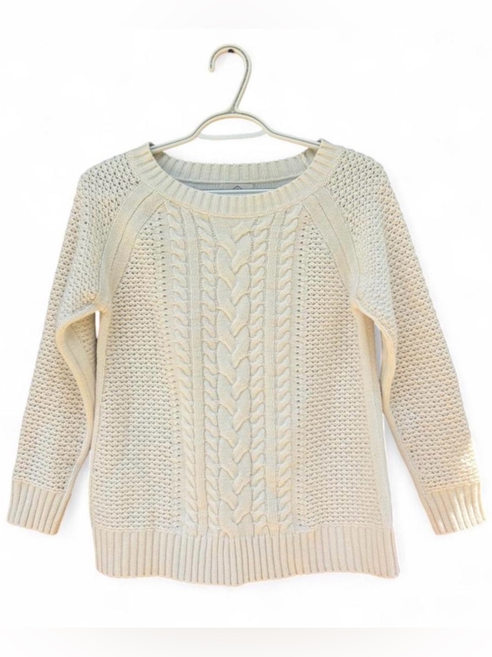 Small Women’s St. John's Bay Cream Cable Knit Crew Sweater Cottage Core Whimsy